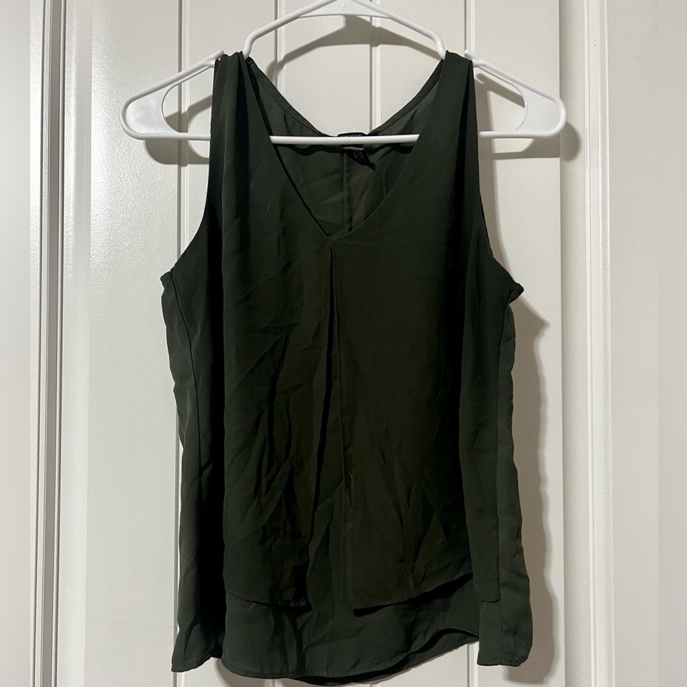 Forever 21 sleeveless blouse